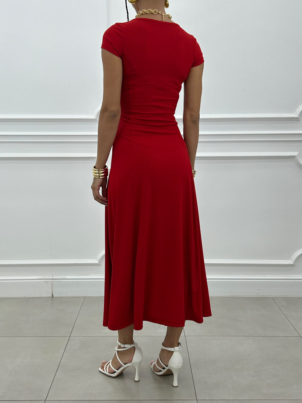 Vestido largo sencillo de cuello en V