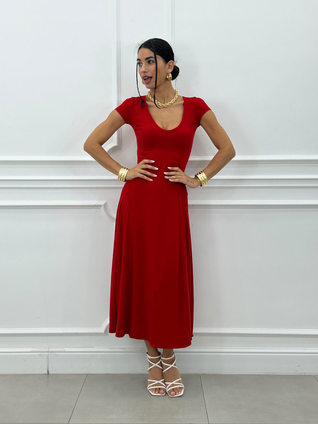 Vestido largo sencillo de cuello en V