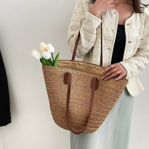 Bolso de paja con correa para el hombro