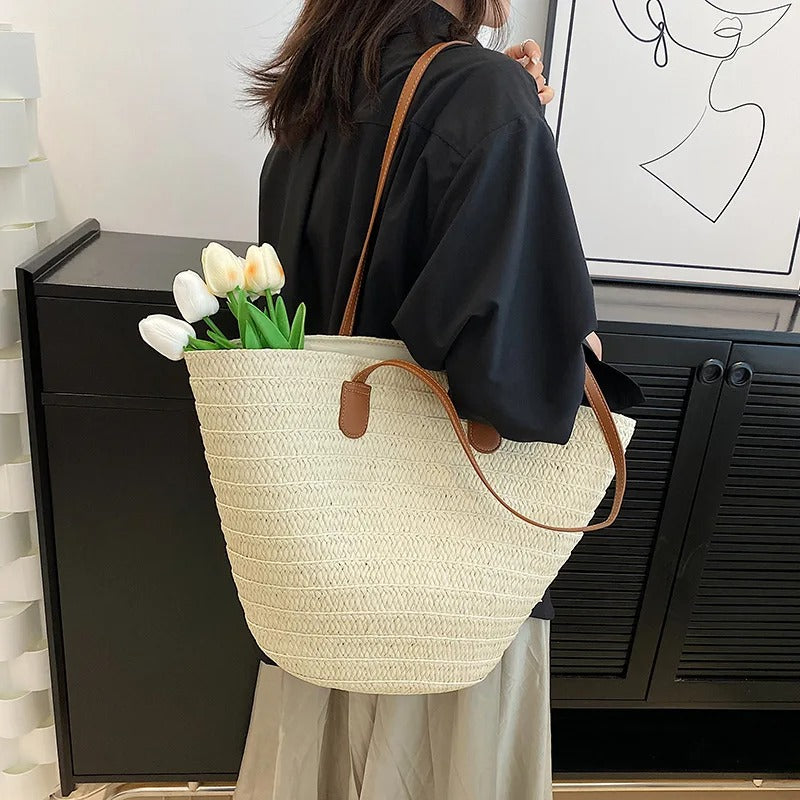 Bolso de paja con correa para el hombro