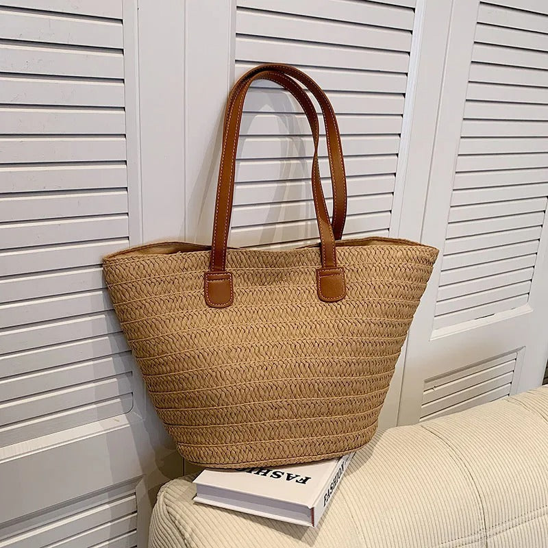 Bolso de paja con correa para el hombro